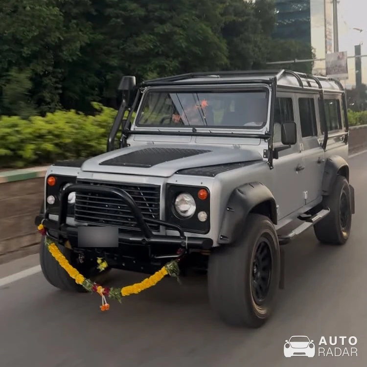 Land Rover Defender Heritage spotted in Hyderabad