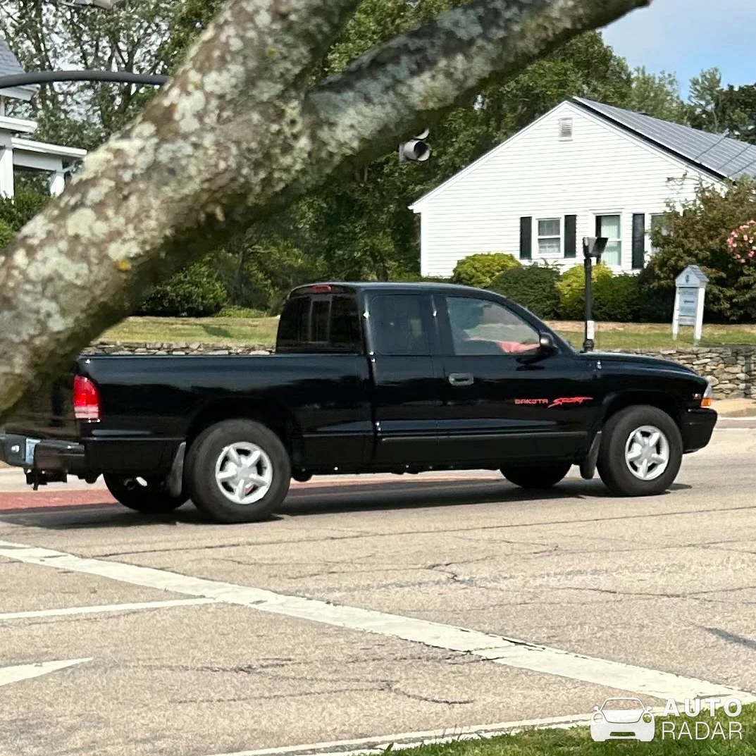 Dodge Dakota spotted in Barrington