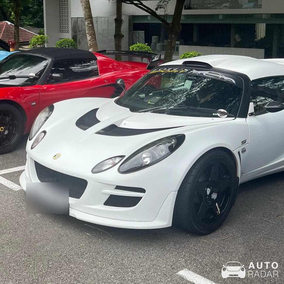 Lotus Exige S spotted in Singapore, Singapore