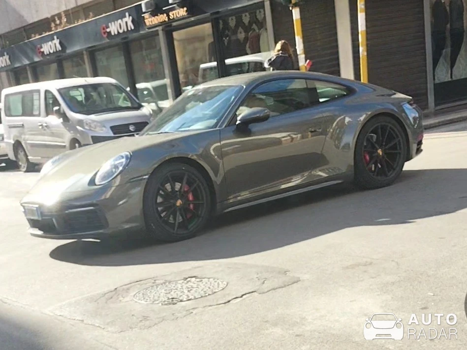 Porsche 992 Carrera S MkI spotted in Bari, Italy