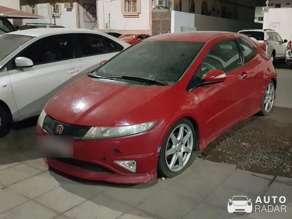 Honda Civic Type R 2005 spotted in Madinah