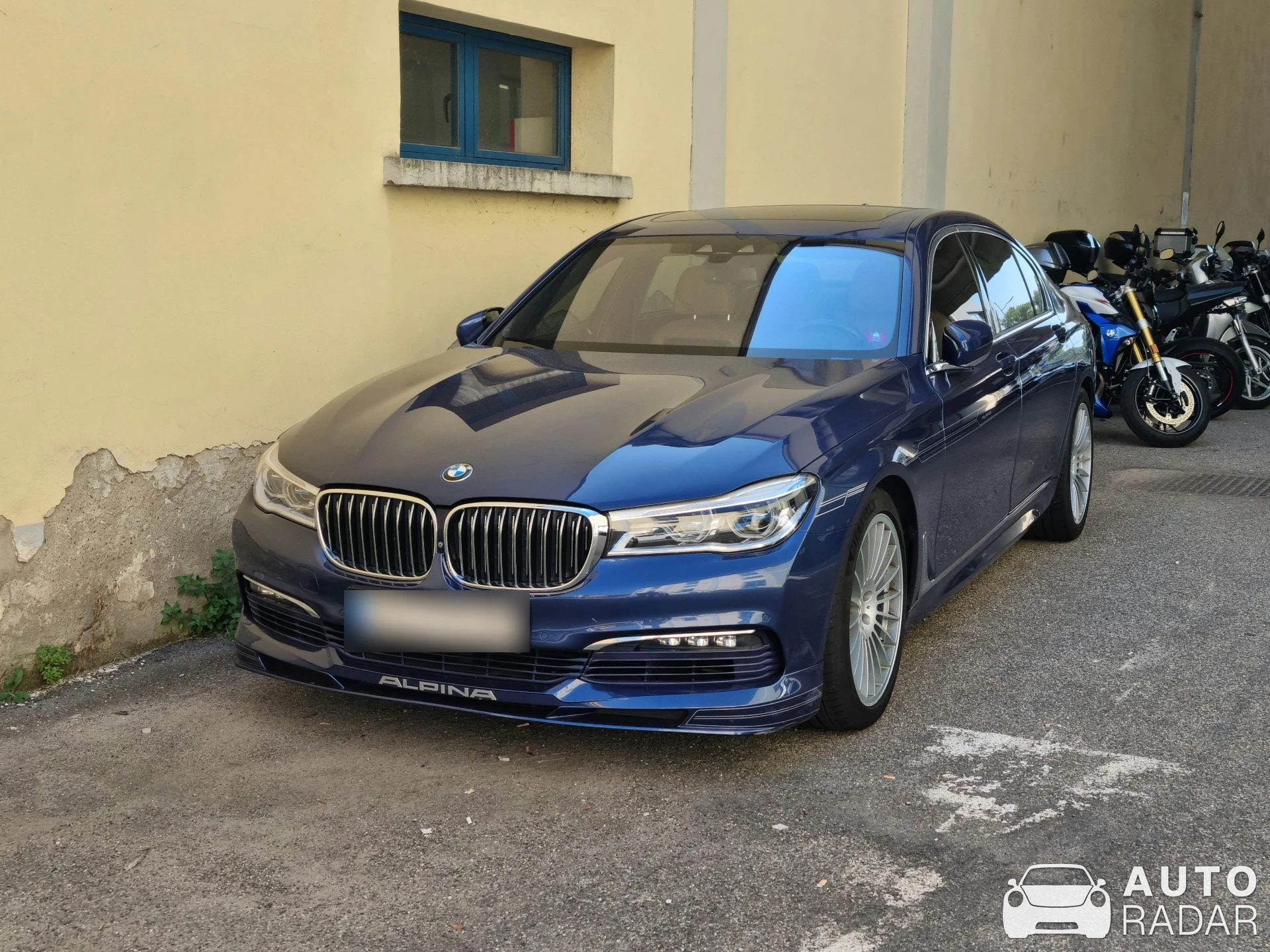Alpina B7 BiTurbo 2017 spotted in Milano