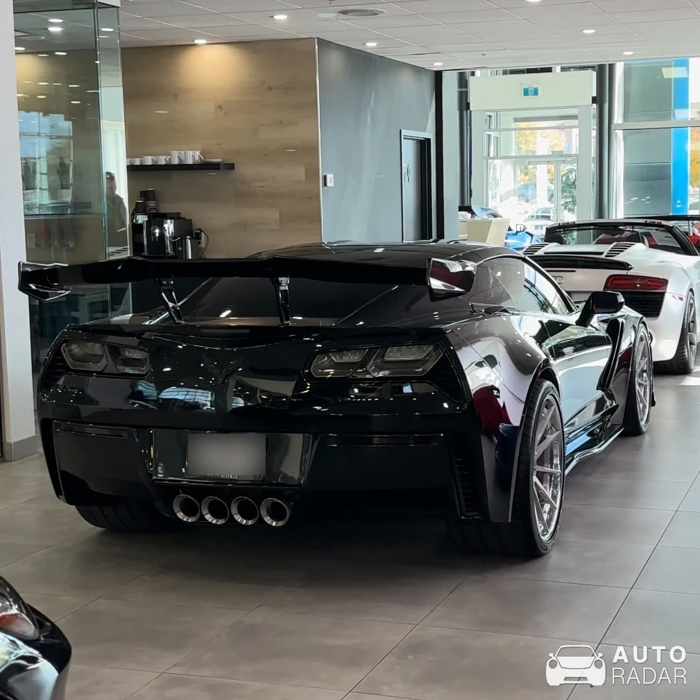 Chevrolet Corvette C7 ZR1 spotted in Saint-Eustache, Canada
