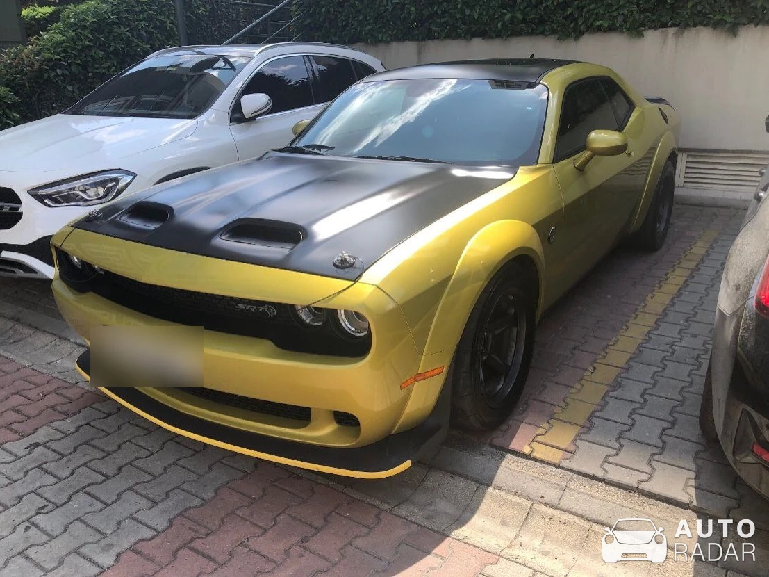 Dodge Challenger SRT Hellcat spotted in Gaziosmanpaşa, Türkiye