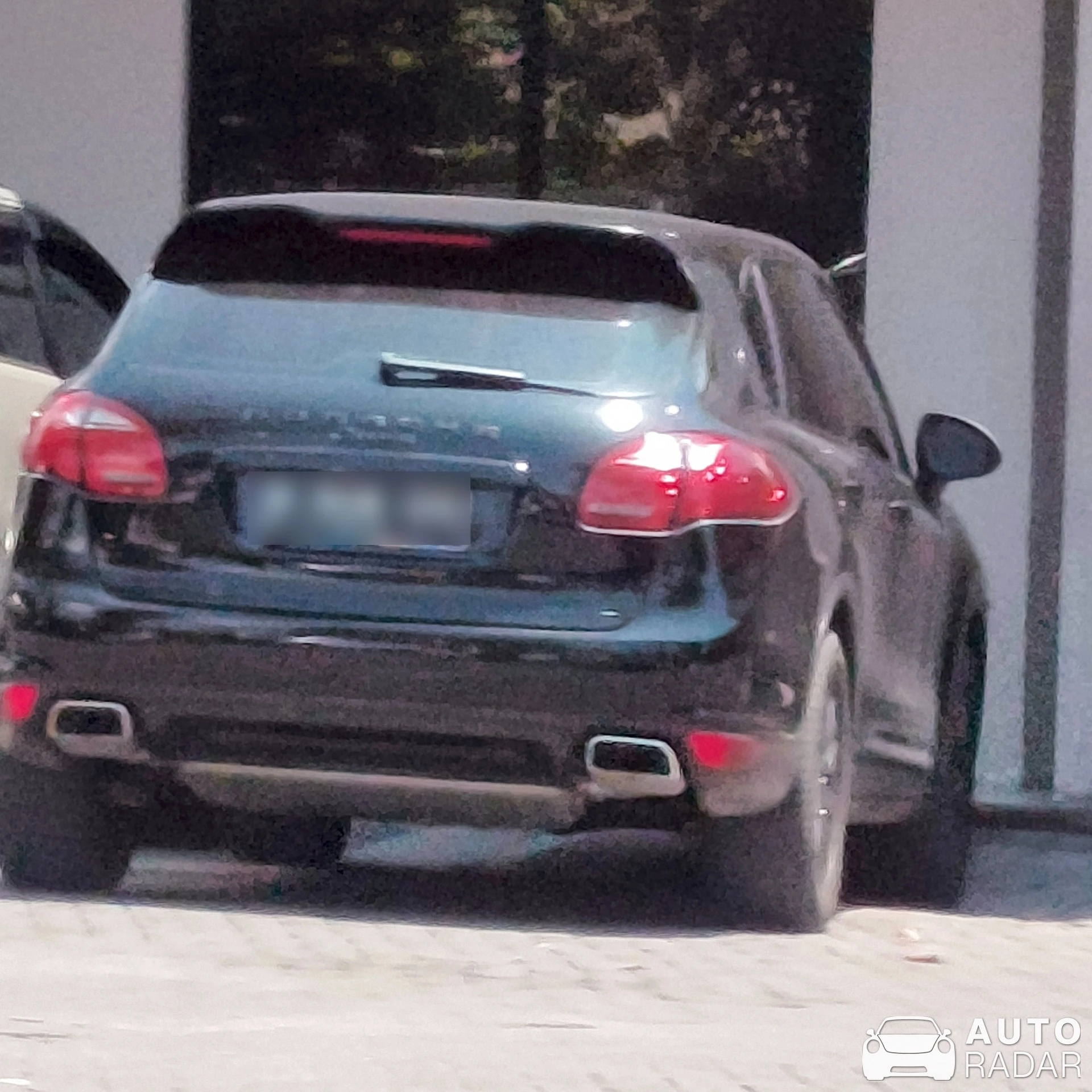 Porsche Cayenne spotted in Medan
