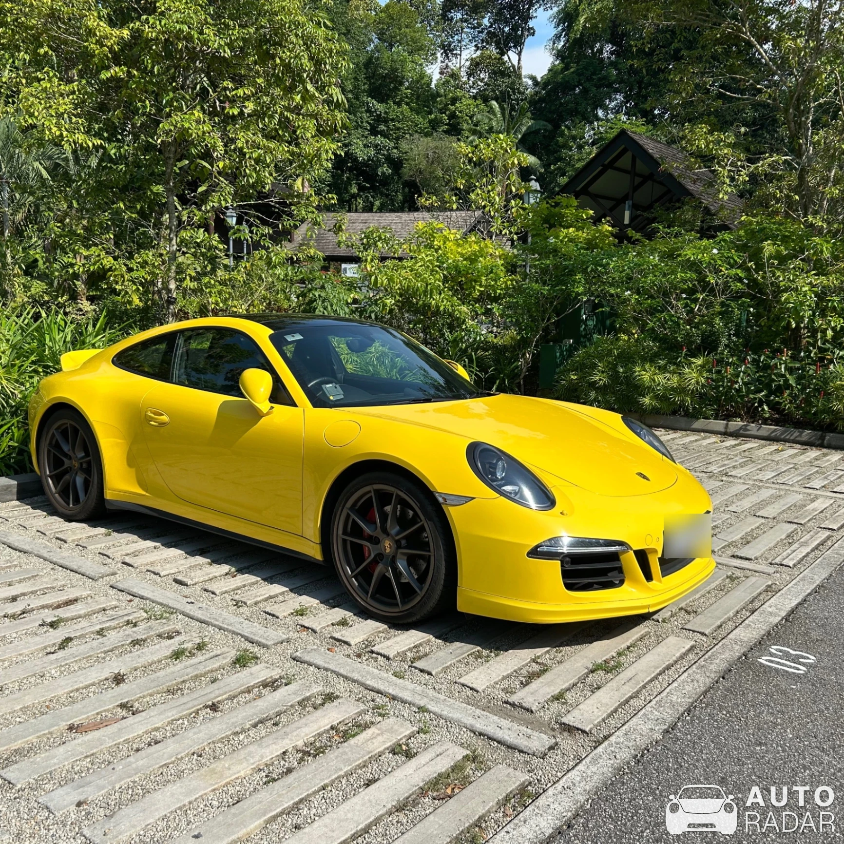 Porsche 991 Carrera GTS MkI spotted in Singapur, Singapur