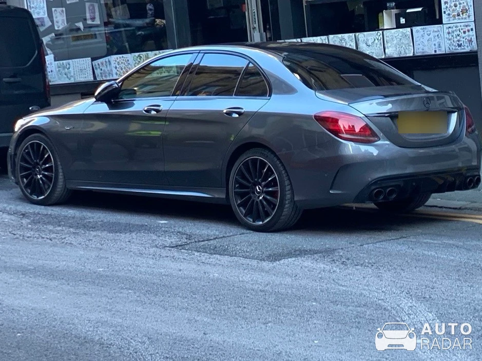 Mercedes-AMG C 43 W205 2018 spotted in Bradford, Vereinigtes Königreich