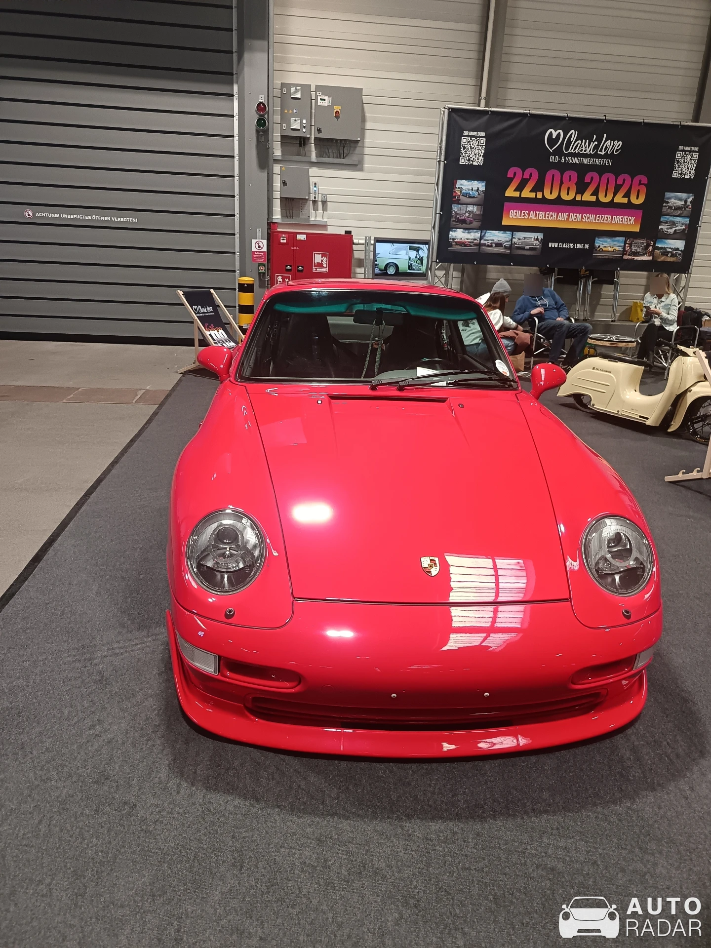 Porsche 993 Carrera RS spotted in Erfurt, Germany