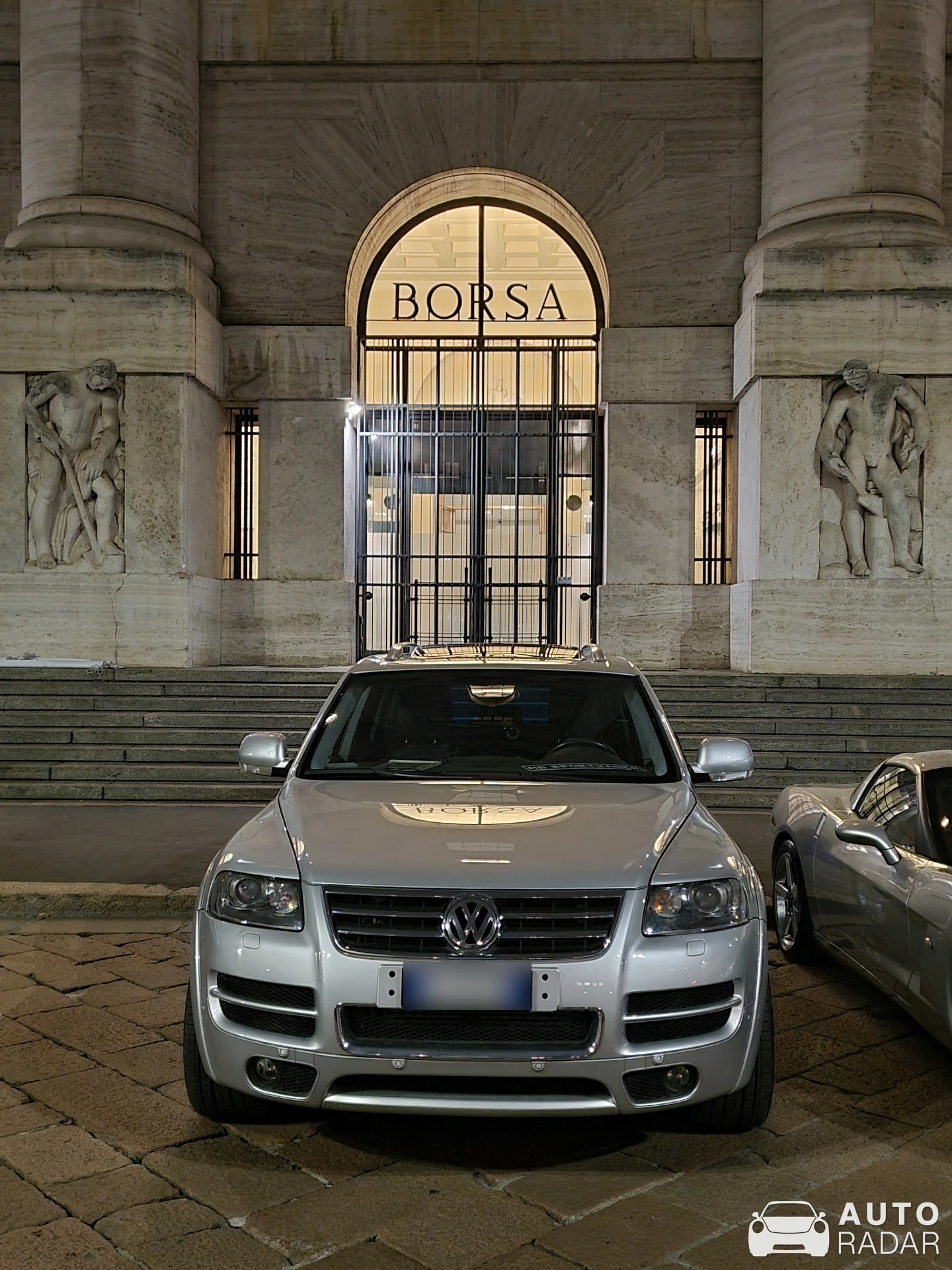 Volkswagen Touareg W12 spotted in Milano, Italy