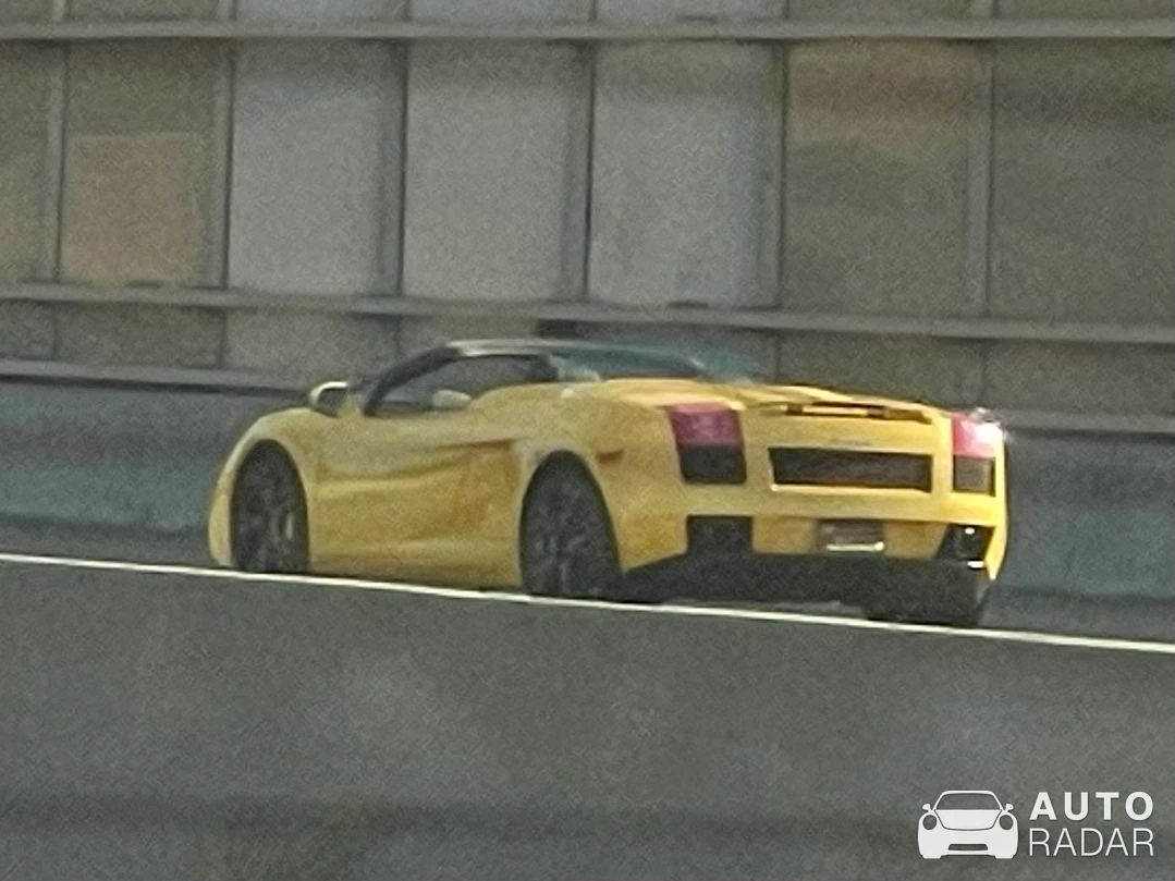 Lamborghini Gallardo Spyder spotted in Long Beach, United States