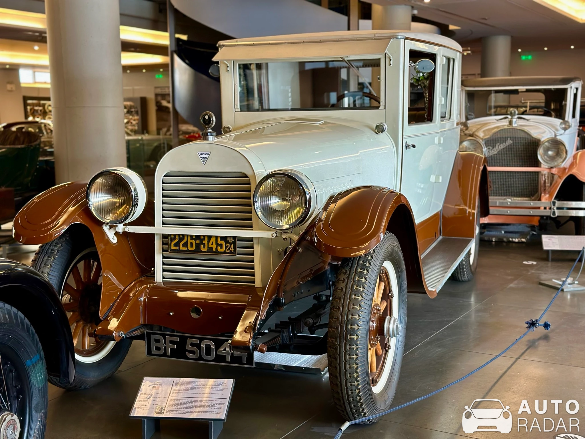 Hudson Super Six  spotted in Athina