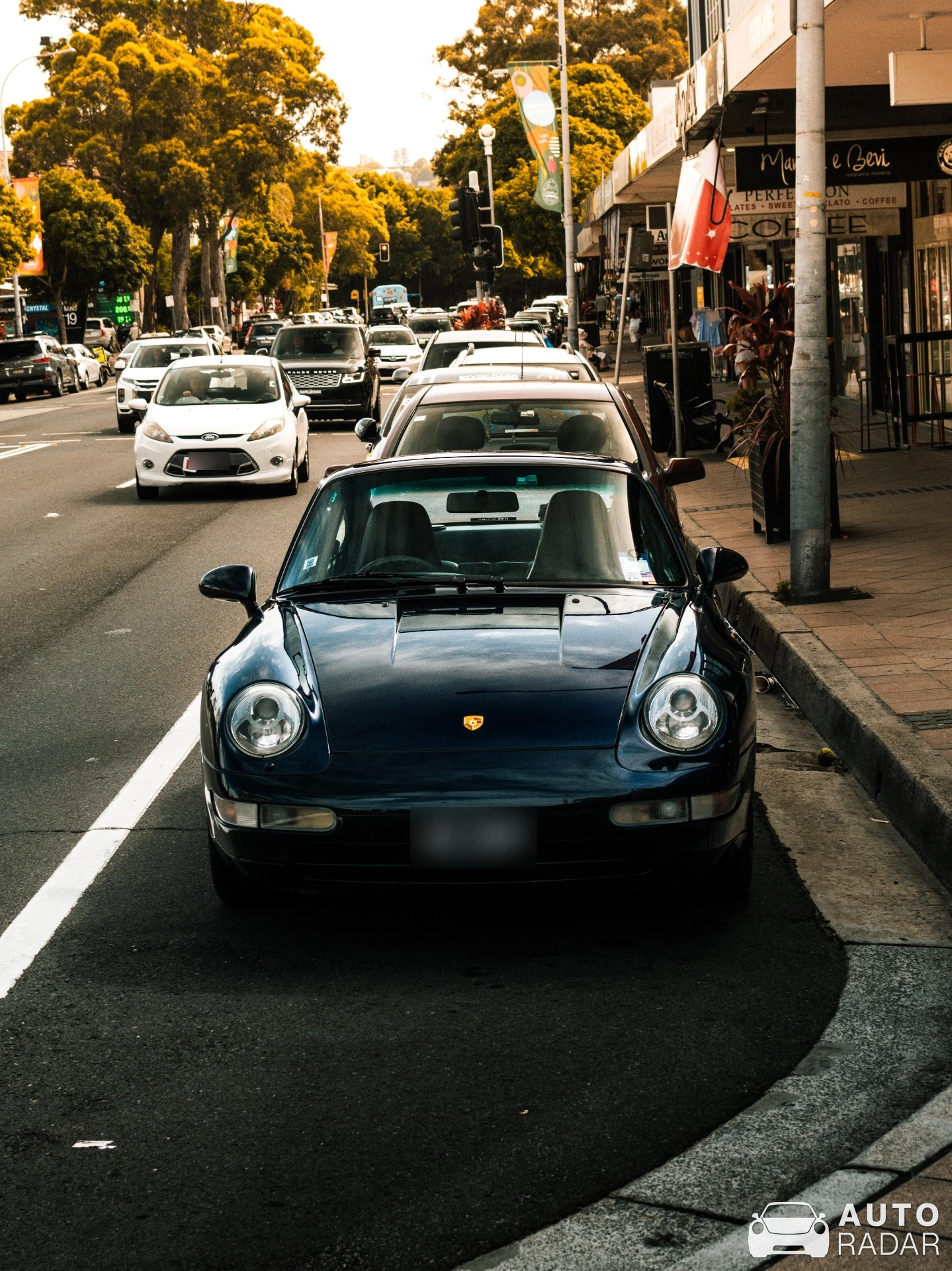 Porsche 964 Carrera spotted in Bondi Beach, Australien