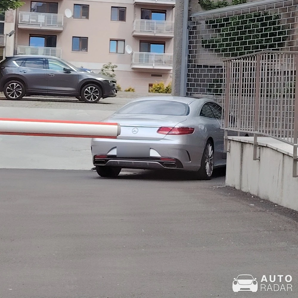 Mercedes-Benz S-Klasse Coupé C217 spotted in Opava, Czech Republic