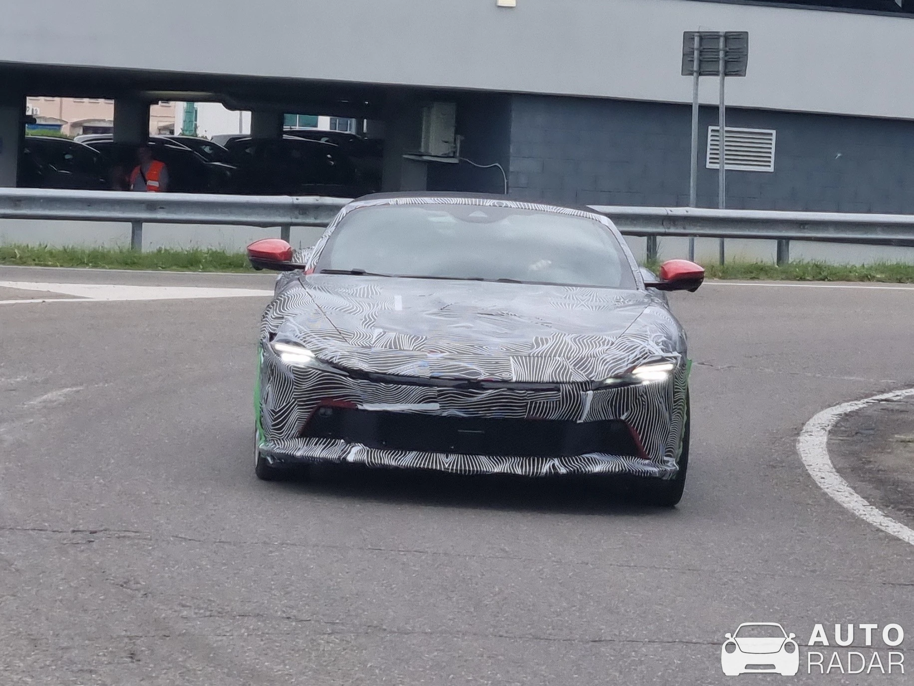 Ferrari Amalfi Mule spotted in Maranello