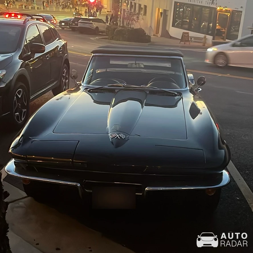 Chevrolet Corvette C2 Stingray Convertible spotted in Hermosa Beach, United States