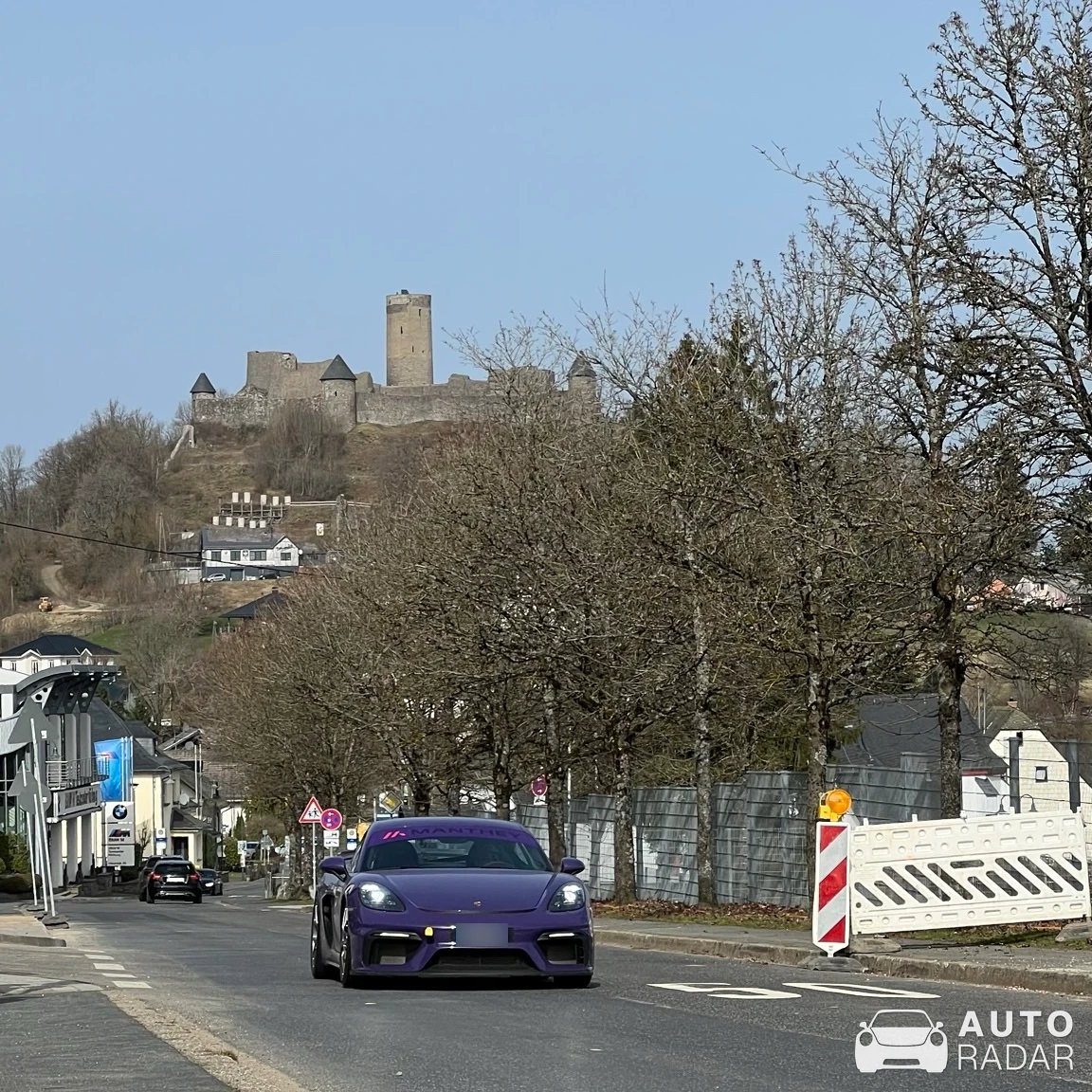 Porsche 718 Cayman GT4 MR spotted in Nürburg