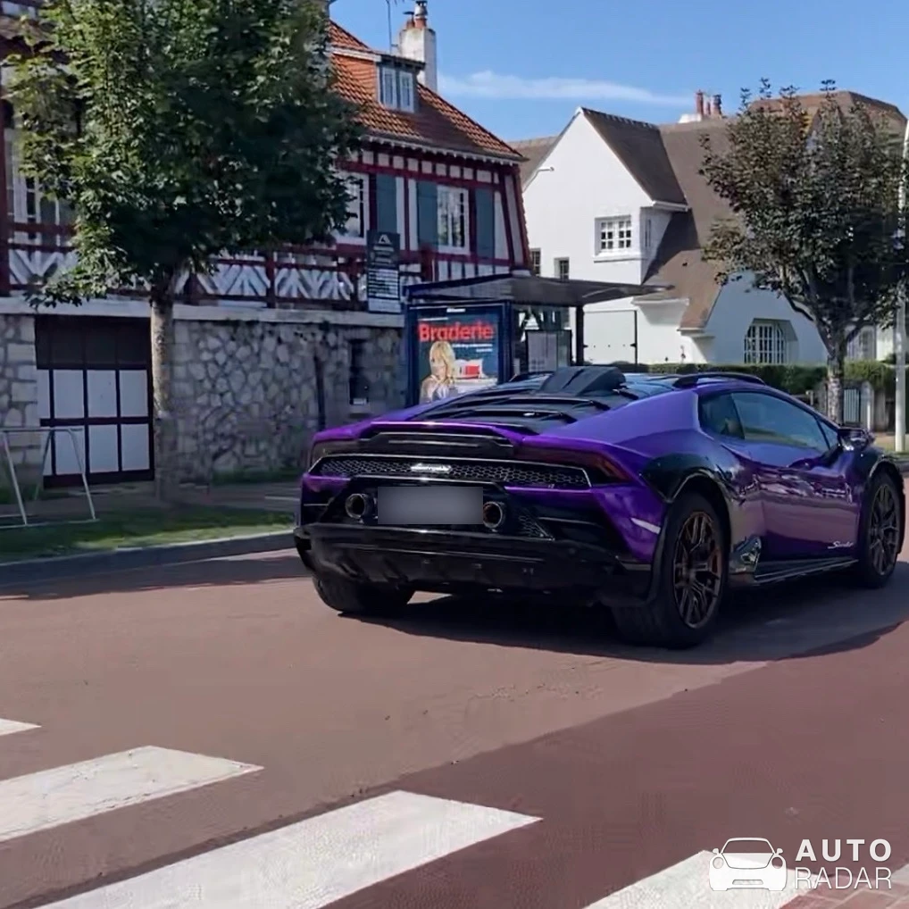 Lamborghini Huracán LP610-4 Sterrato spotted in Lille, France