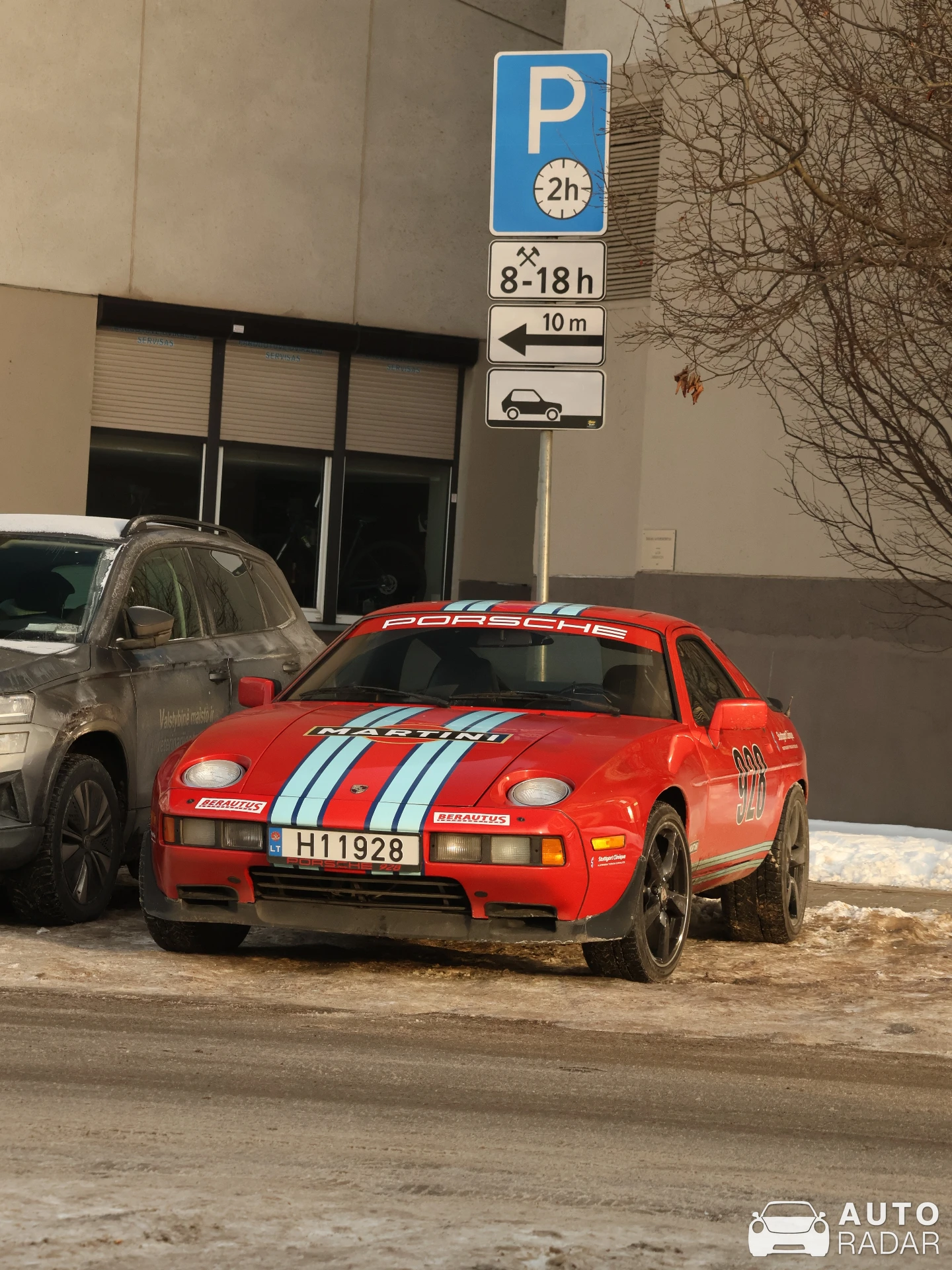 Porsche 928S spotted in Vilnius