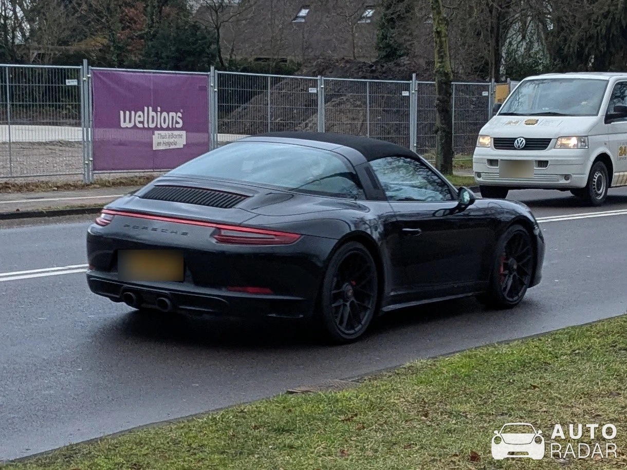 Porsche 911 Targa 4 GTS spotted in Hengelo, Netherlands