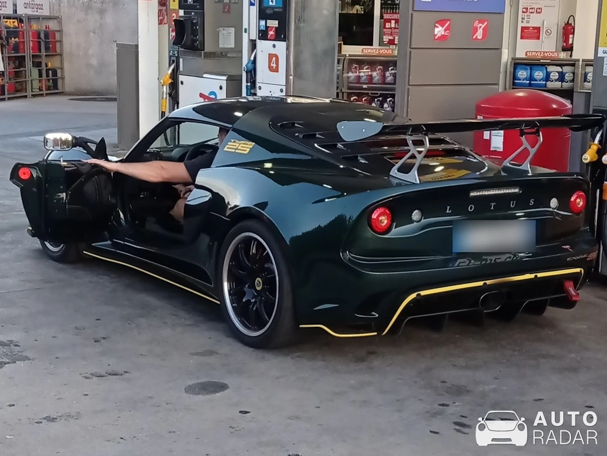 Lotus Exige 430 Cup Type 25 spotted in Le Luc