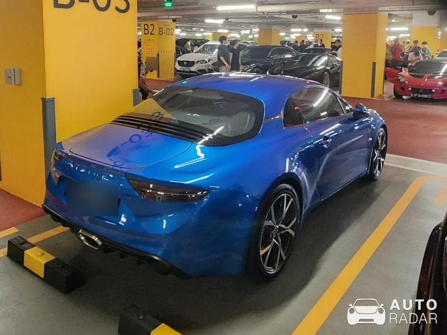 Alpine A110 spotted in Singapore, Singapore