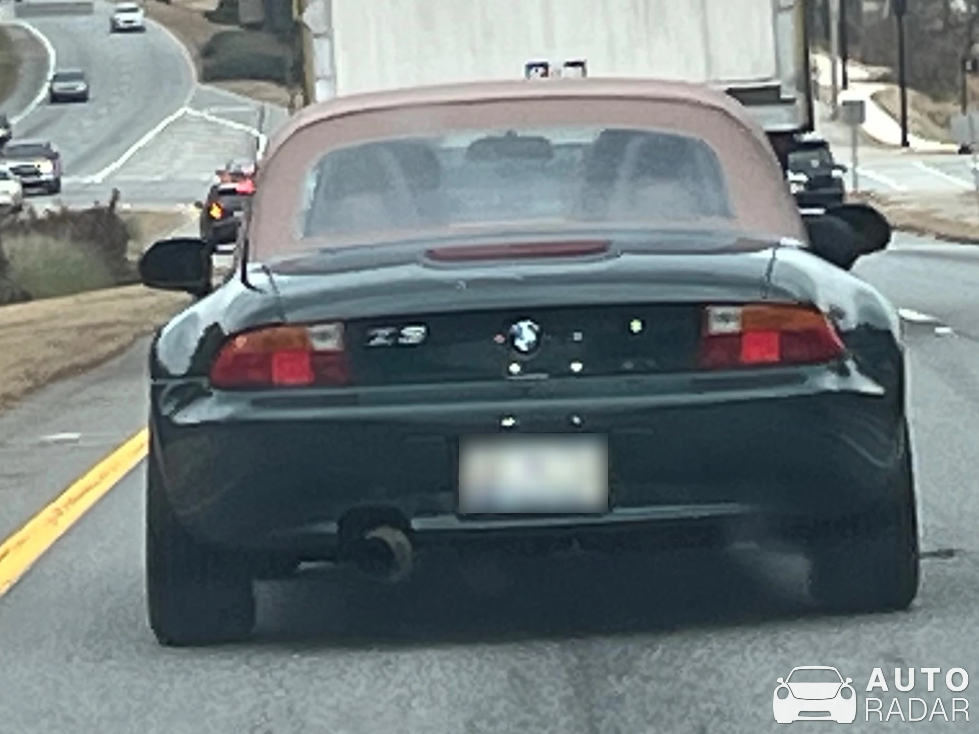 BMW Z3 spotted in Ngari Diqu, China