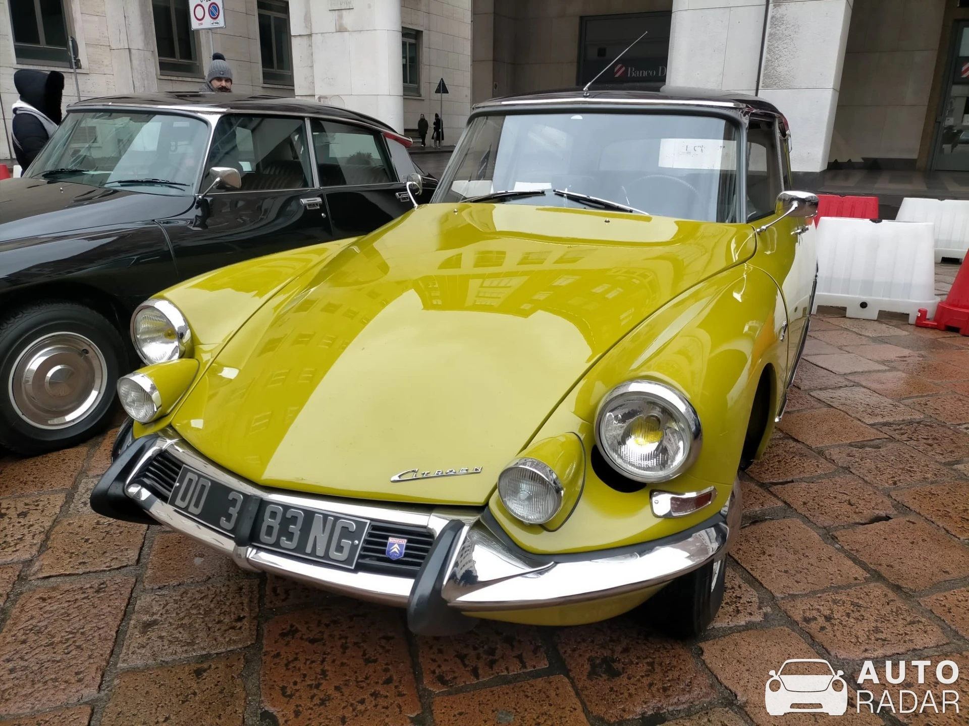 Citroën DS 19 spotted in Milano, Italy