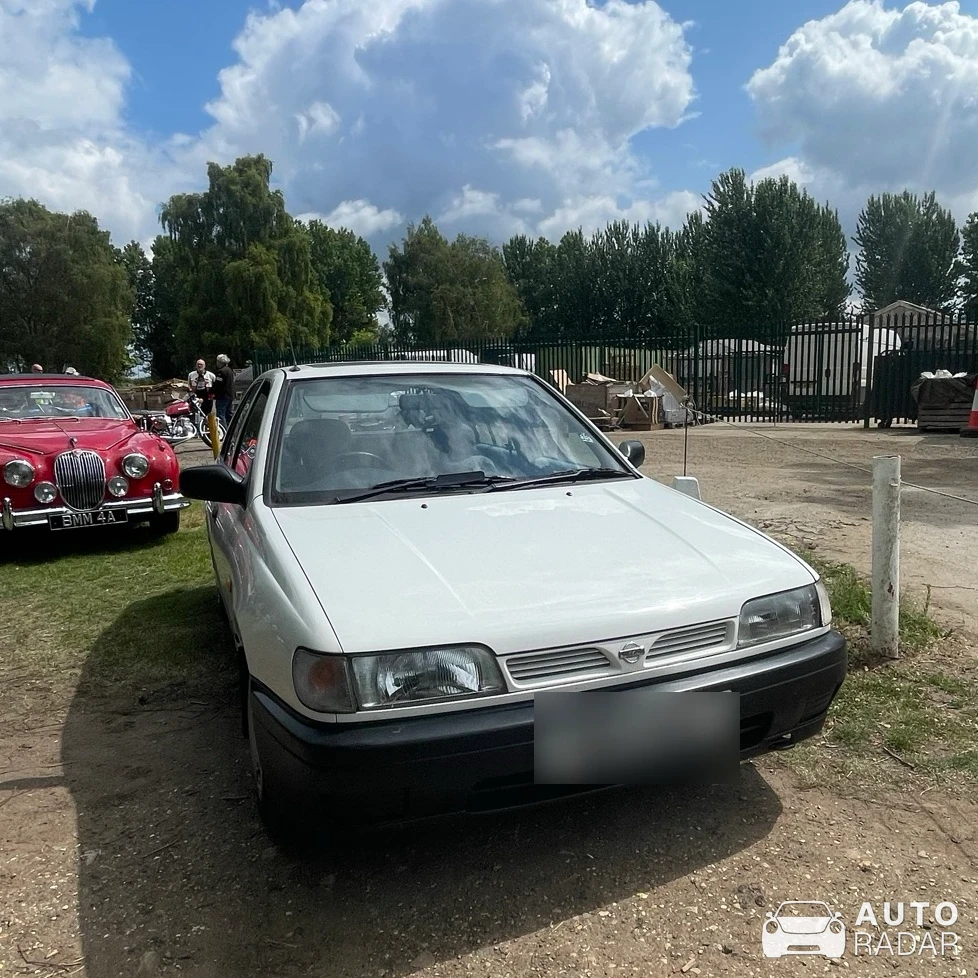 Nissan Primera GT spotted in Pinchbeck