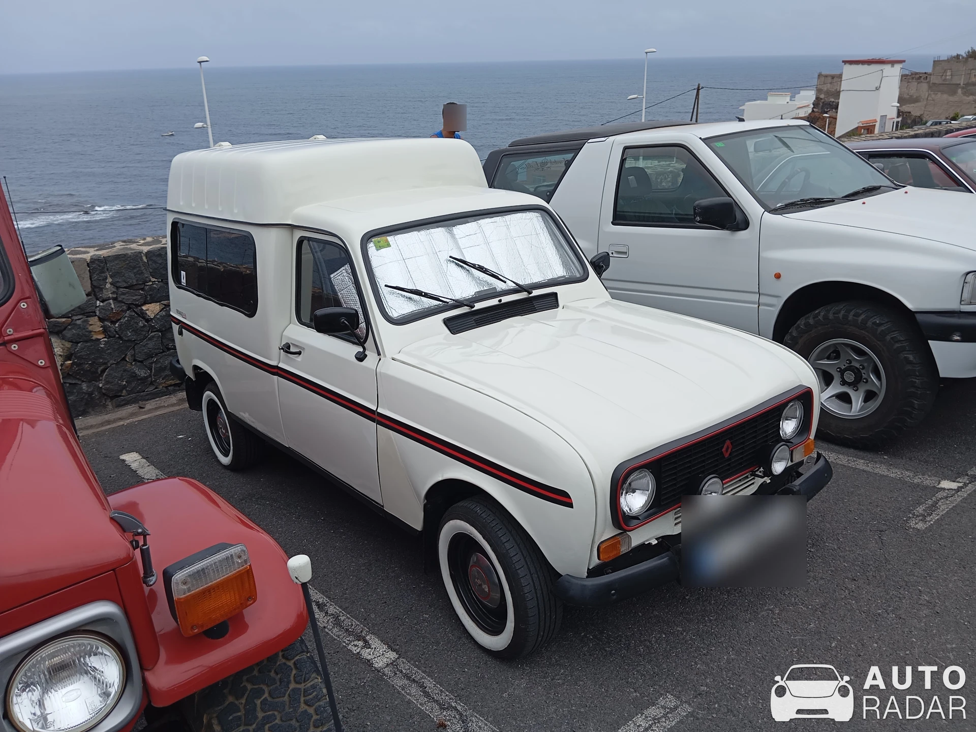 Renault 4 F4 spotted in San Cristóbal de La Laguna