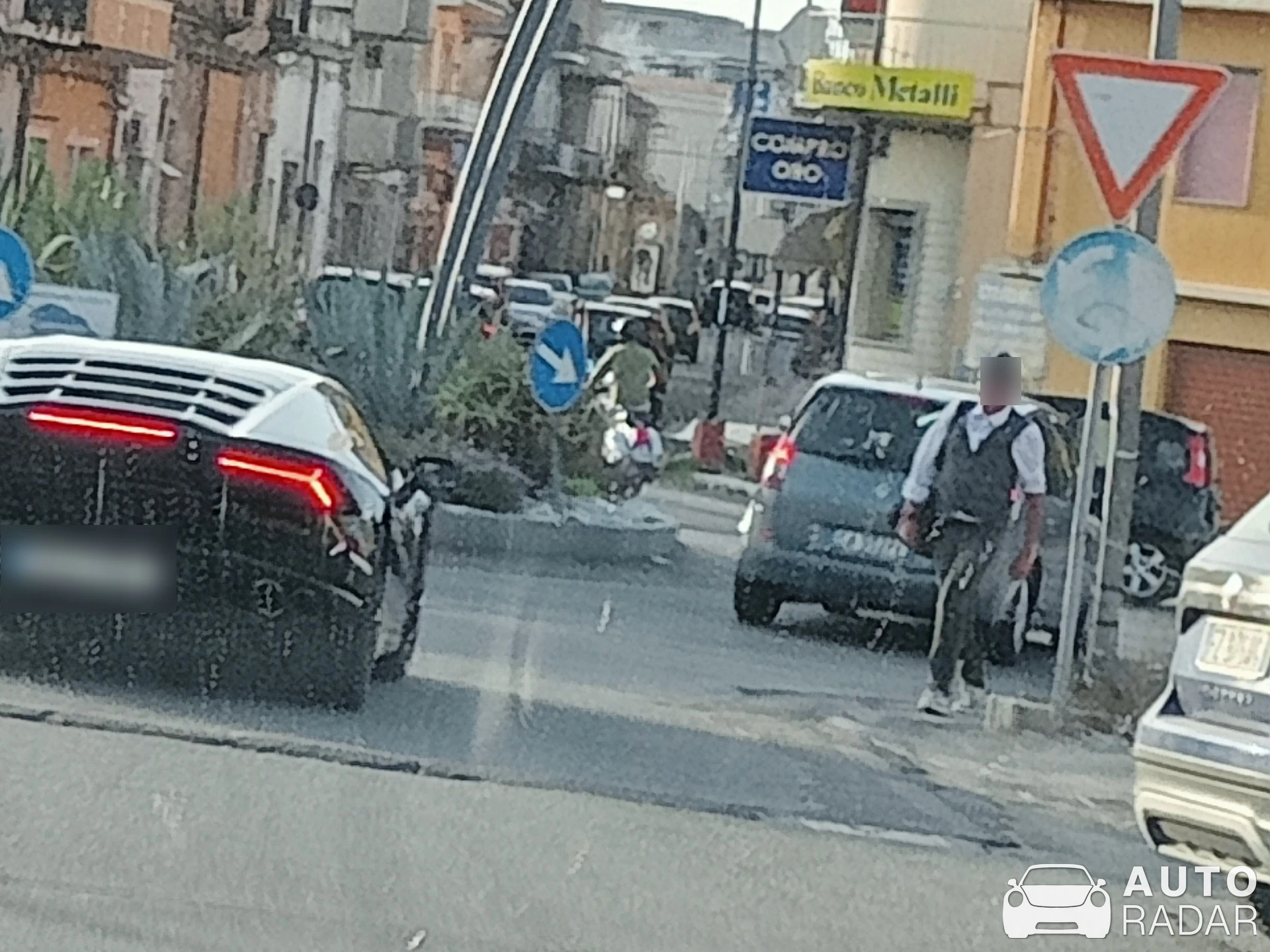 Lamborghini Huracán LP610-4 spotted in Taurianova