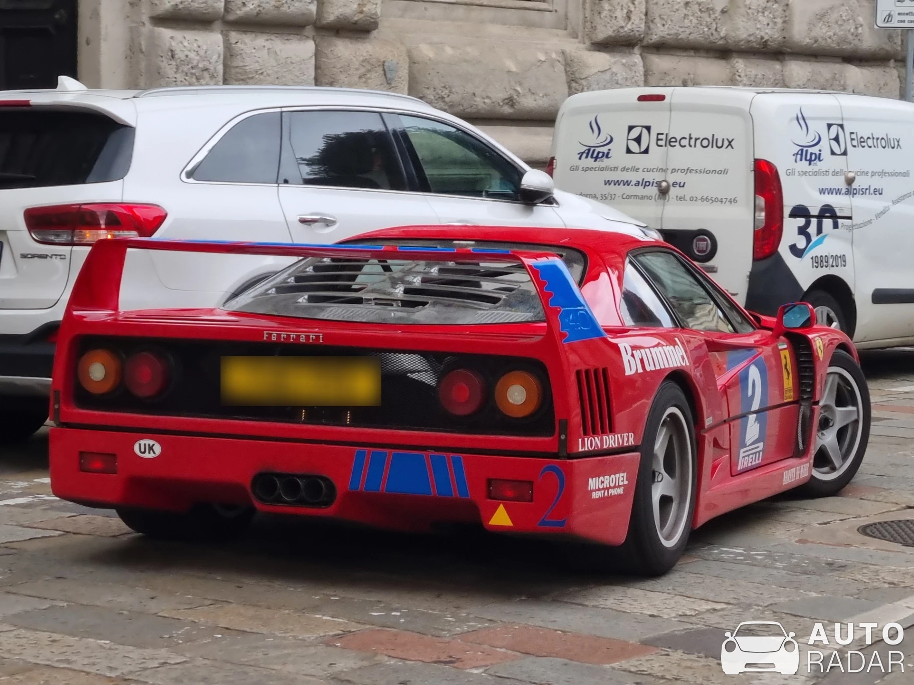 Ferrari F40 GT spotted in Milano