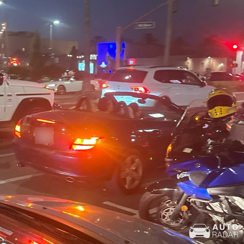 Mercedes-Benz SLK 55 AMG R171 spotted in Hermosa Beach, United States