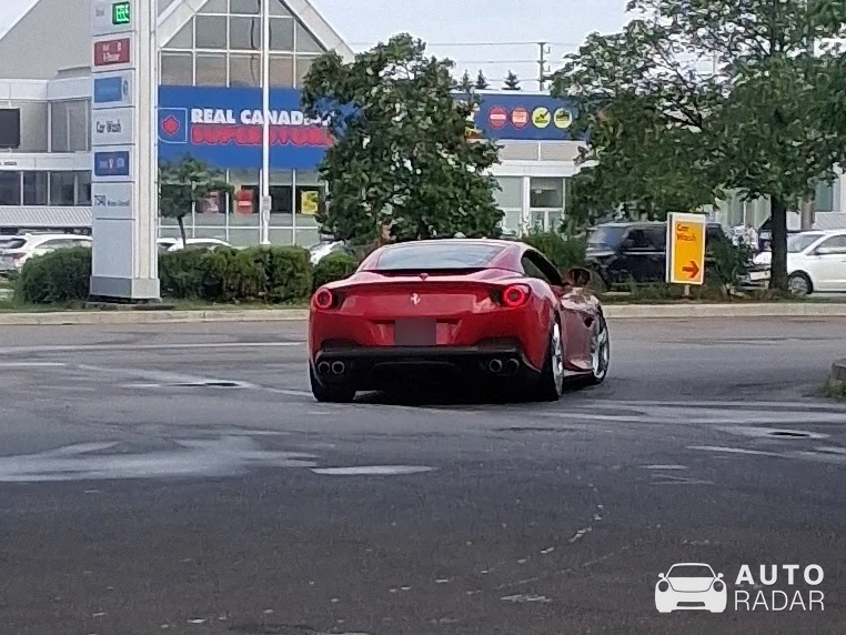 Ferrari Portofino spotted in Mississauga, Canada
