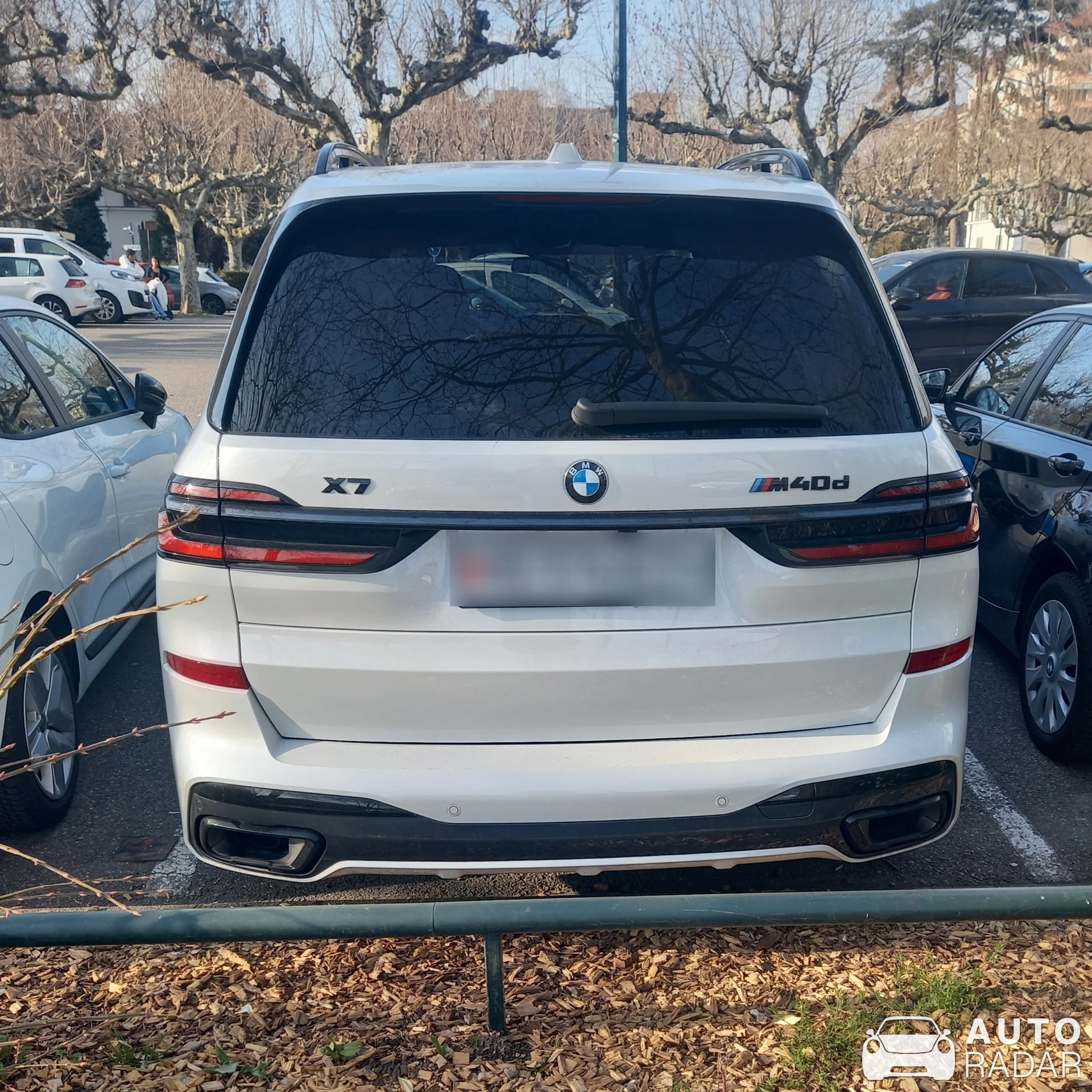 BMW X7 M50d G07 spotted in Annecy