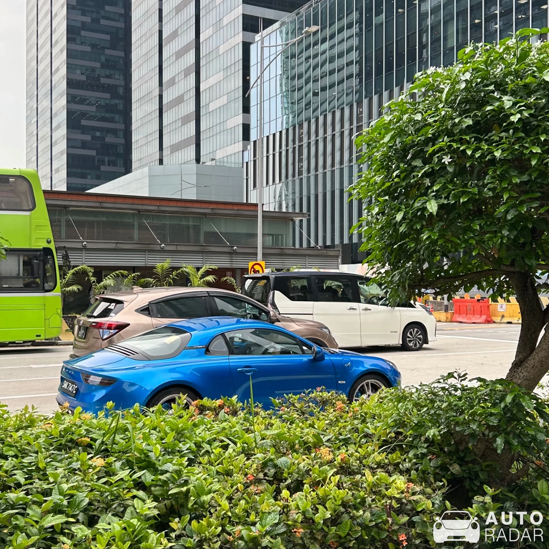 Alpine A110 spotted in Singapore, Singapur