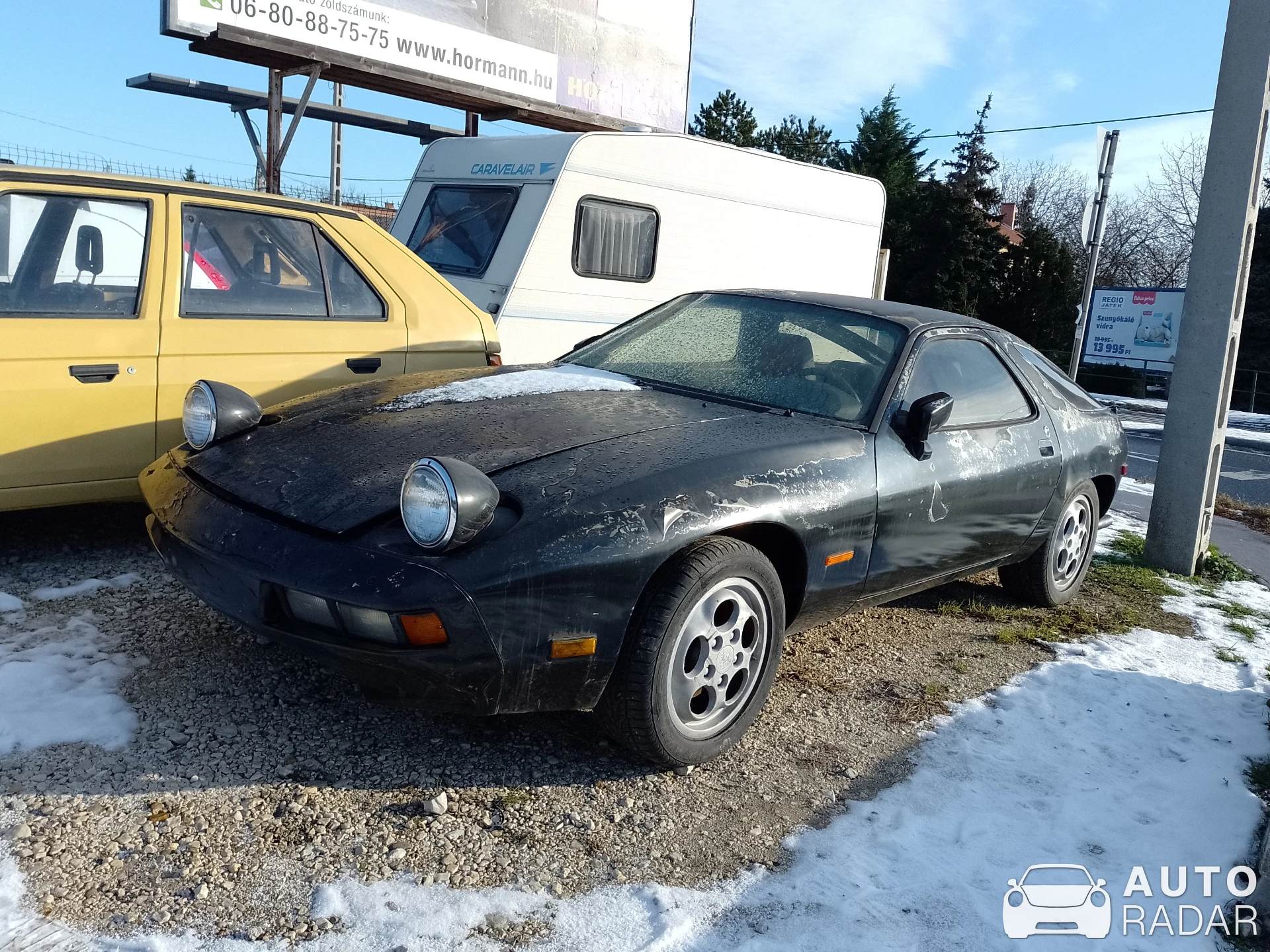 Porsche 928 S spotted in Diósd, Hungary