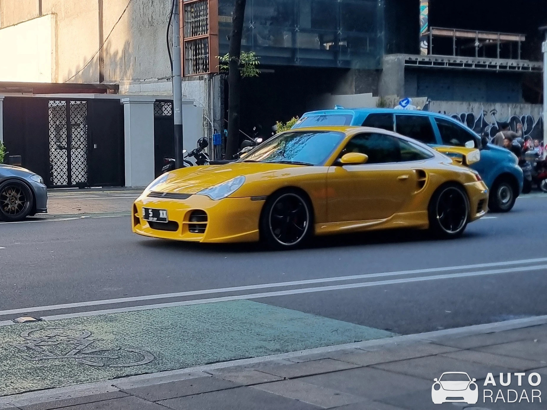 Porsche TechArt 996 Turbo Cabriolet spotted