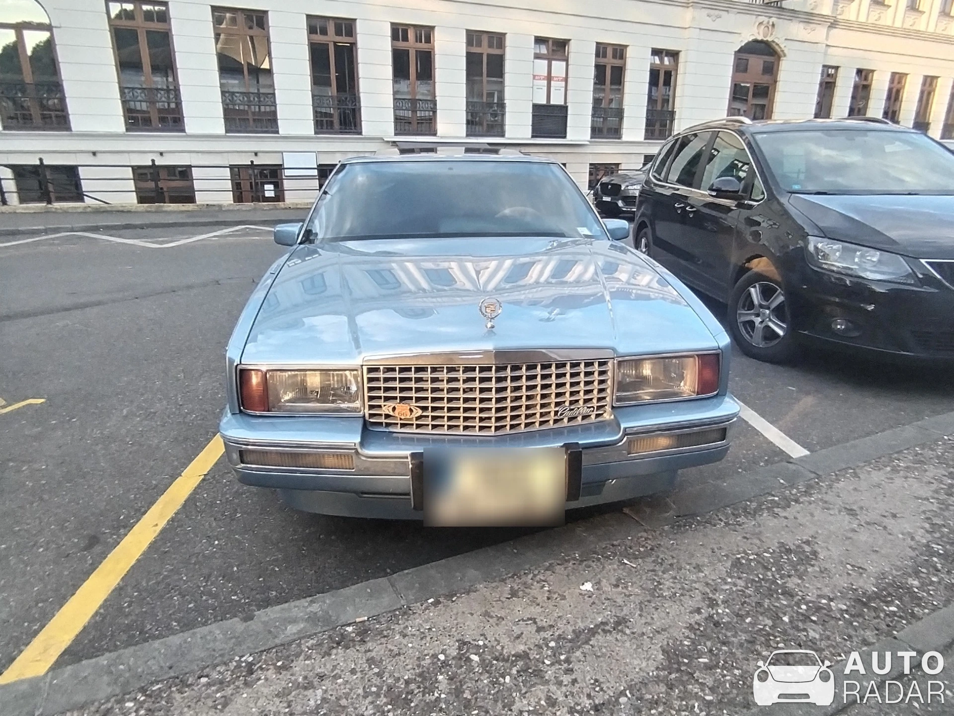 Cadillac DeVille spotted in Tuzla