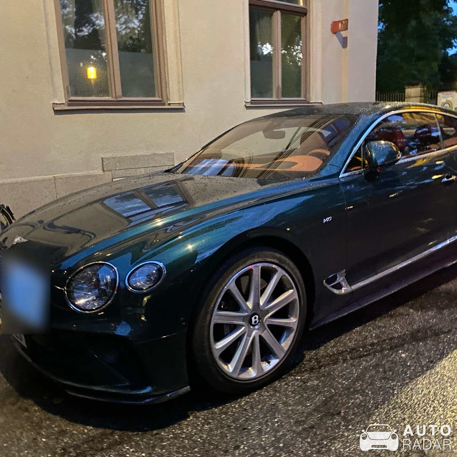 Bentley Continental GT V8 2016 spotted in Östermalm, Sverige