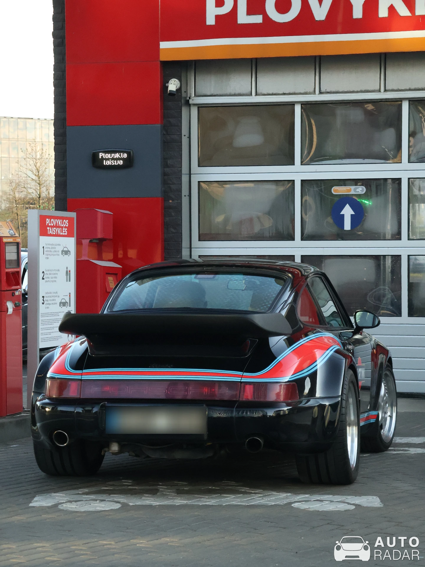 Porsche 964 Turbo 3.6 spotted in Kaunas, Lithuania