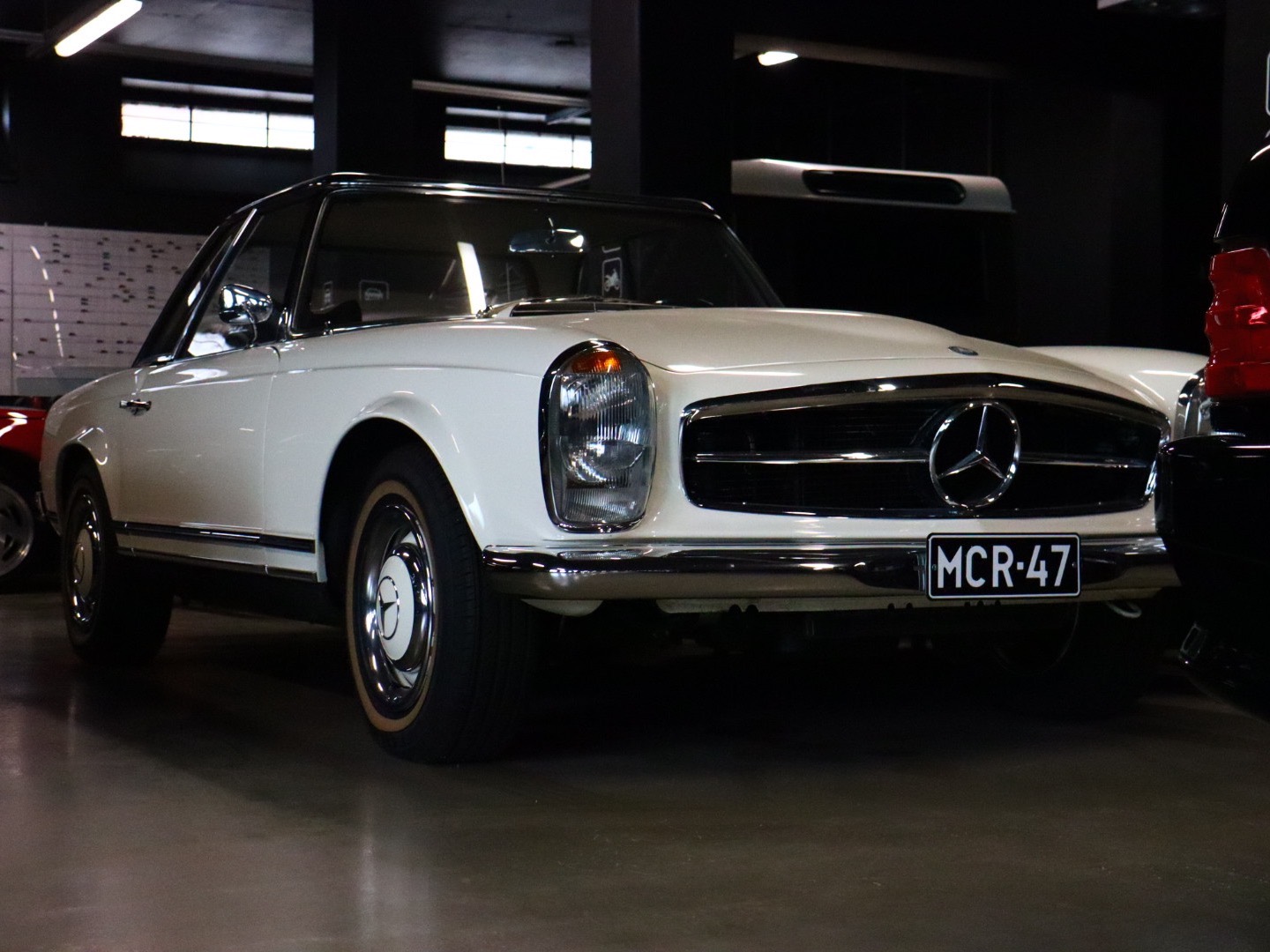 Mercedes-Benz 230SL