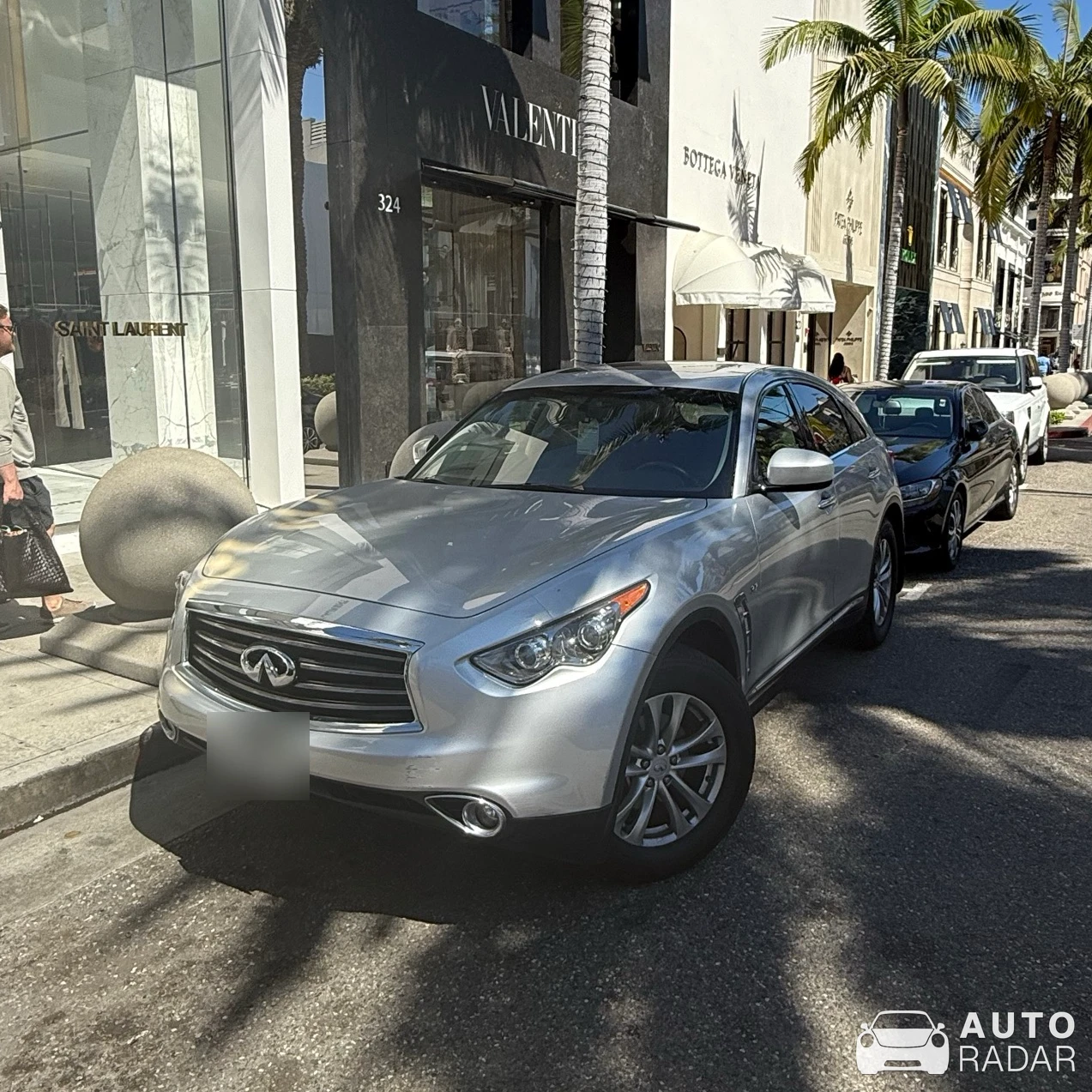 Infiniti QX70 spotted in Beverly Hills