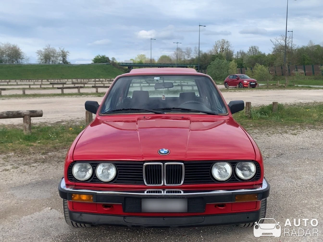 BMW 3 Series E30 spotted in Sochaux