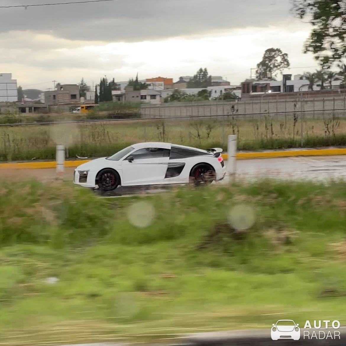 Audi R8 V10 spotted in Heroica Puebla de Zaragoza, Mexico