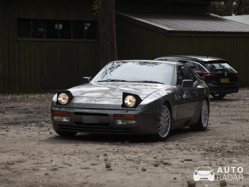 Porsche 944 spotted in Beacon Hill, Australia
