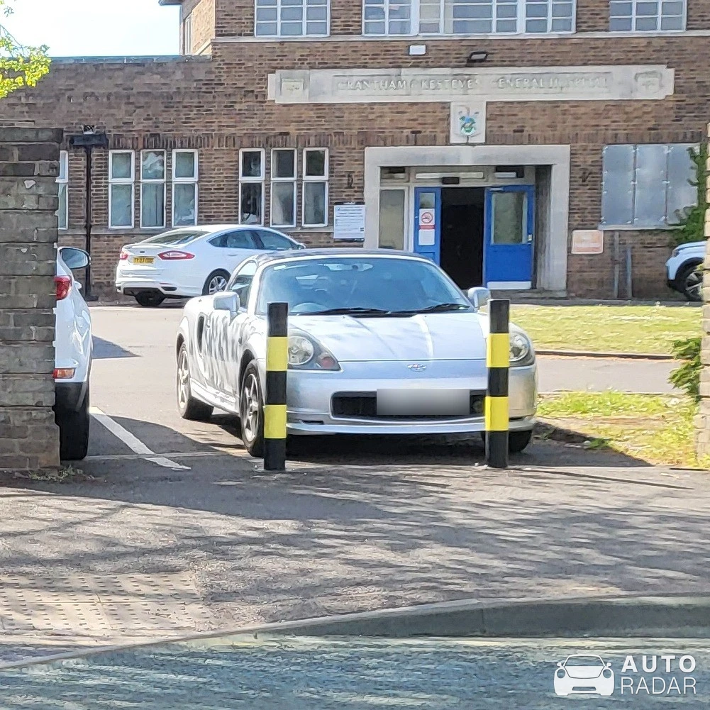 Toyota MR2 Mk.3 spotted in Grantham