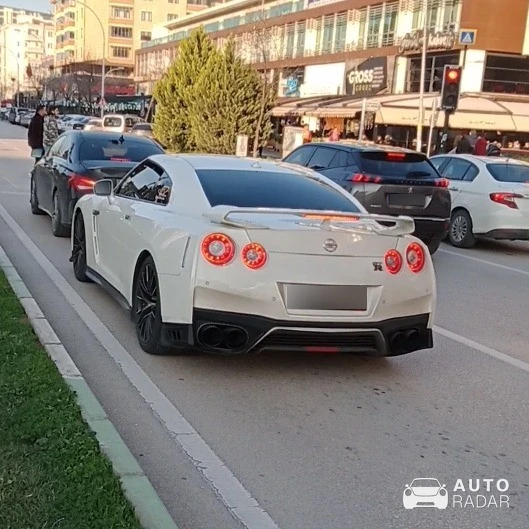 Nissan GT-R R35 spotted in Ni̇lüfer, Türkiye