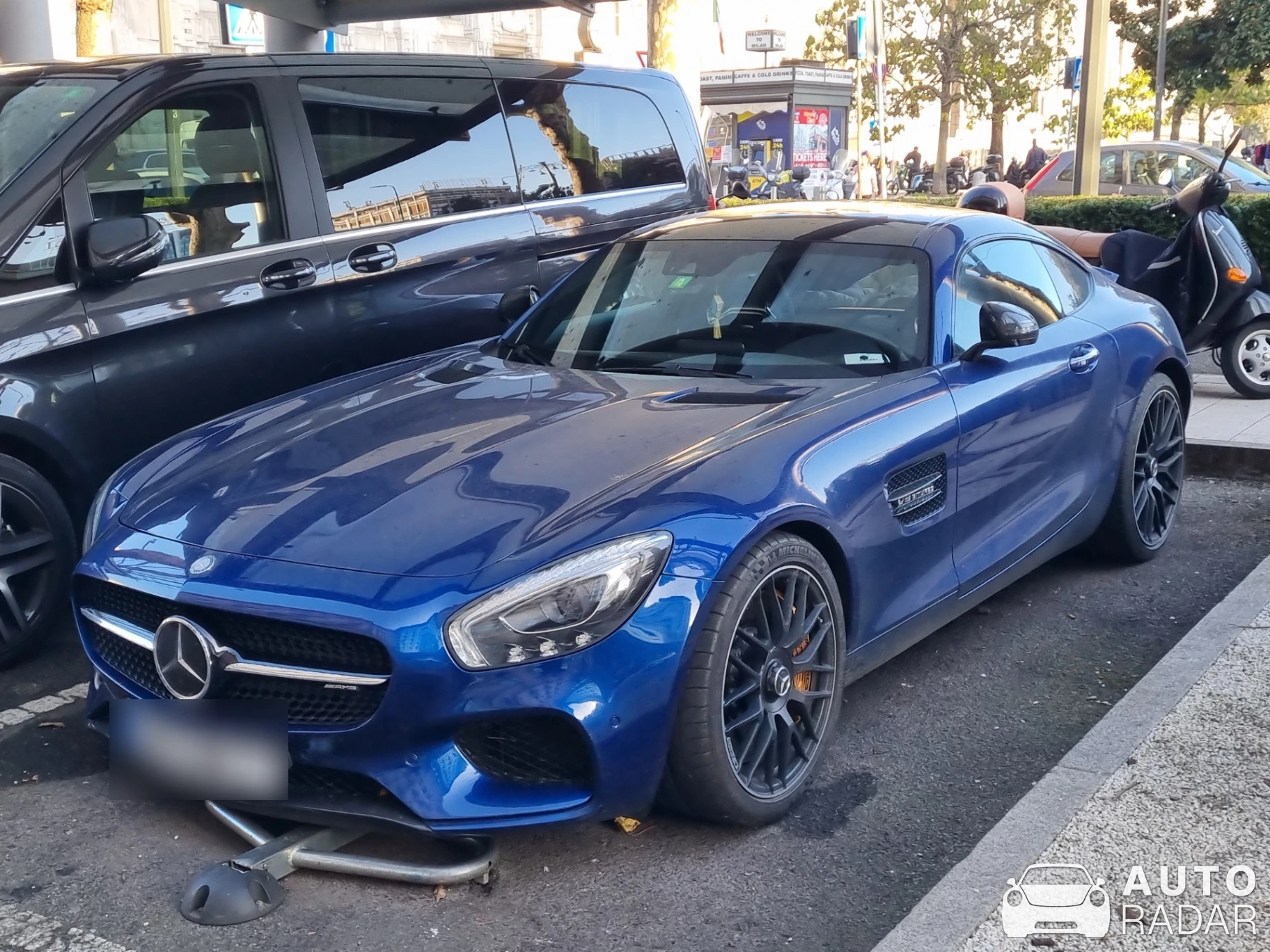 Mercedes-AMG GT S C190 2019 spotted in Milano, Italia
