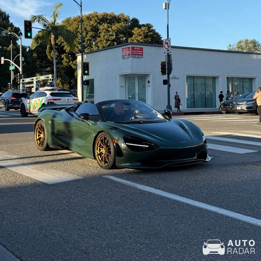 McLaren 750S Spider spotted in Beverly Hills, United States