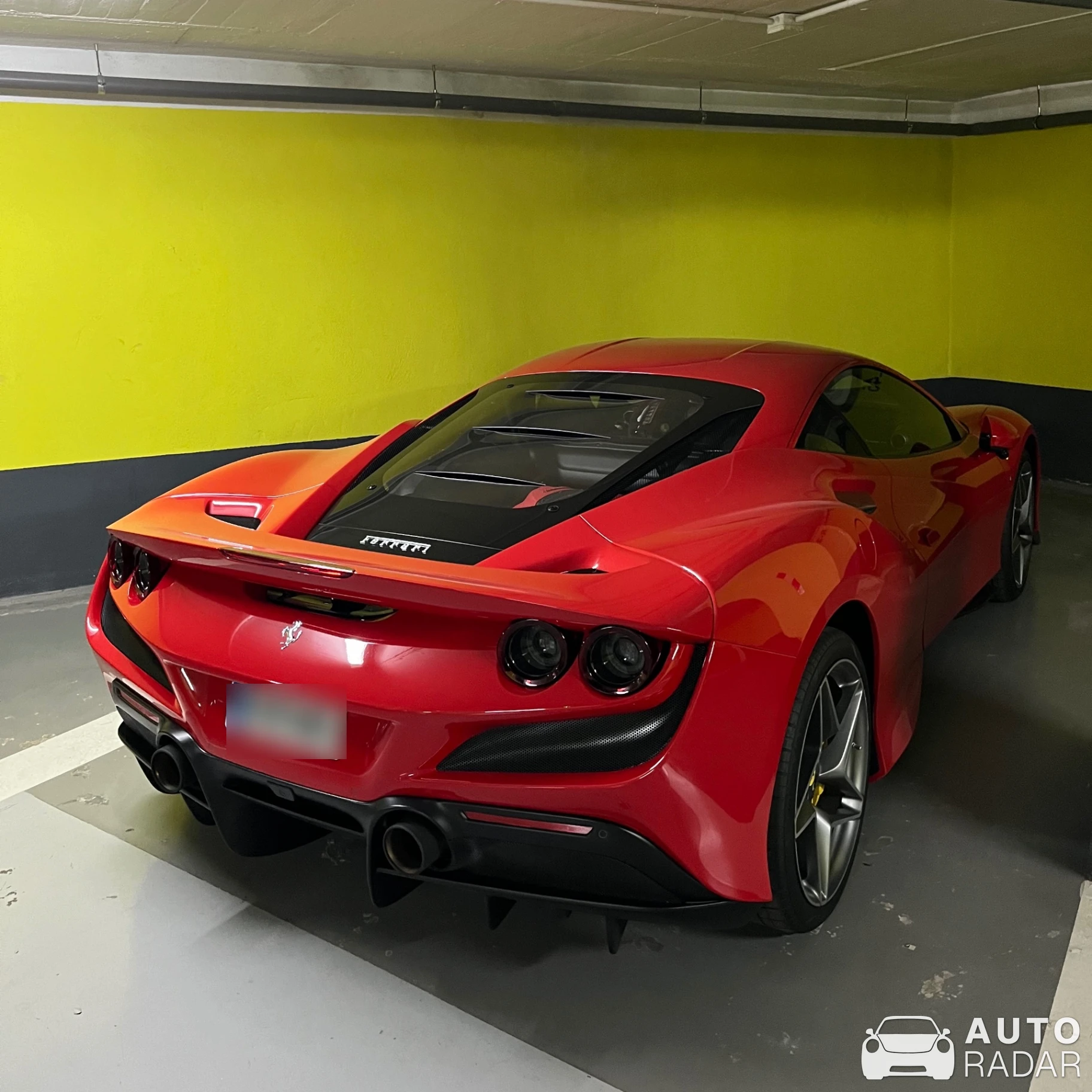 Ferrari F8 Tributo spotted in València, España